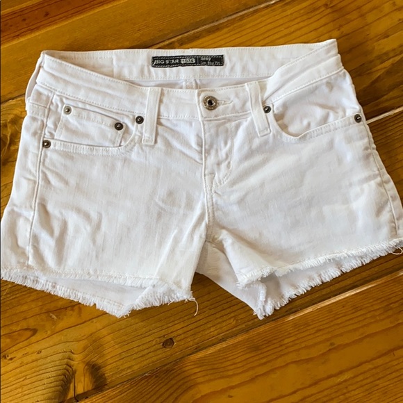 White Big Star “Remy” low rise jean shorts size 24 - Picture 1 of 2